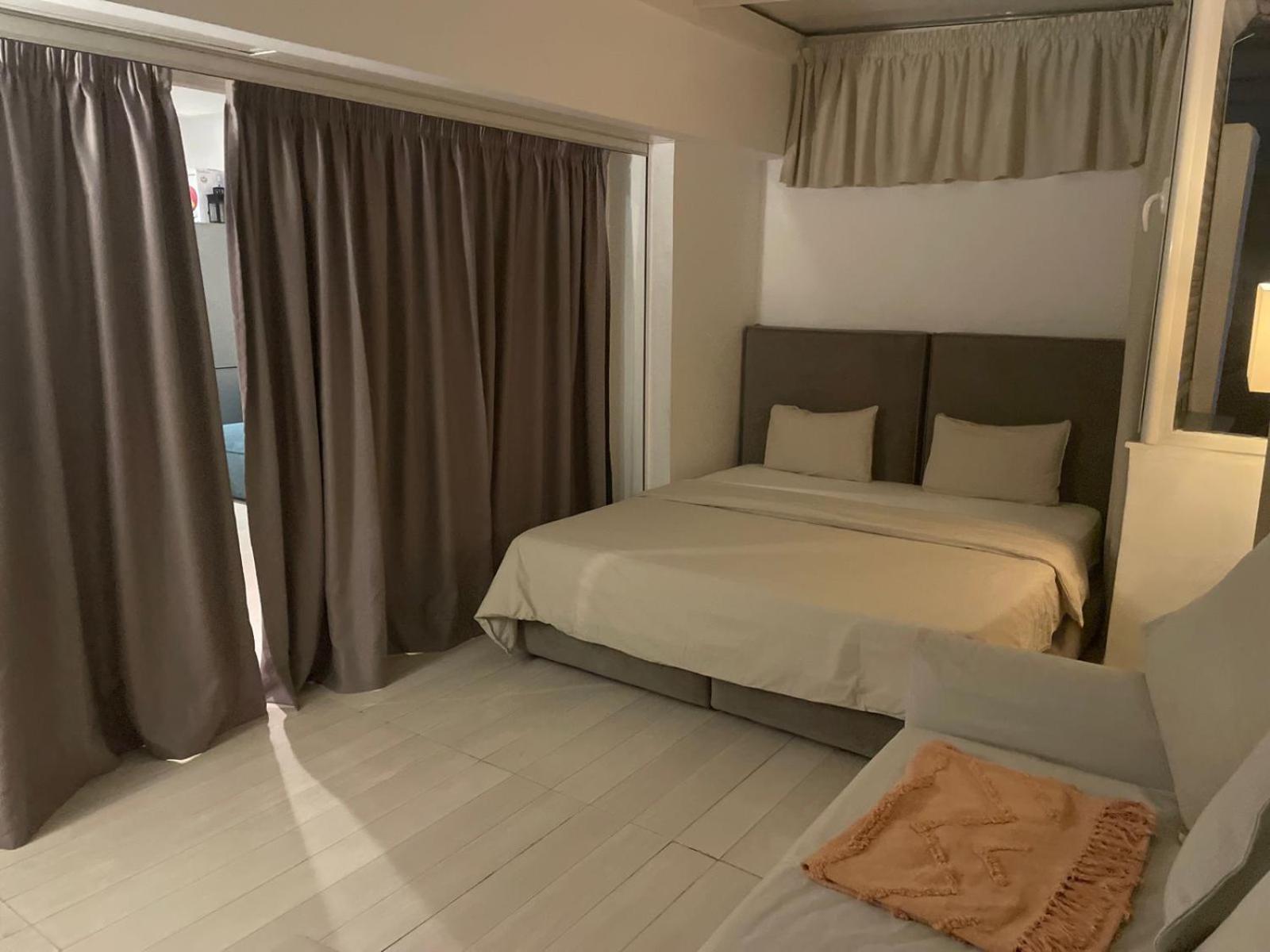 Central, Terrasse, Confortable - Bleue Residence Casablanca Bagian luar foto