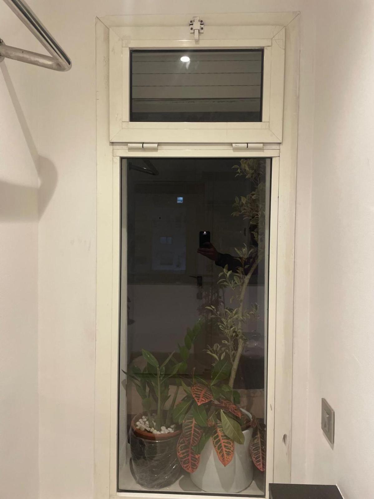 Central, Terrasse, Confortable - Bleue Residence Casablanca Bagian luar foto