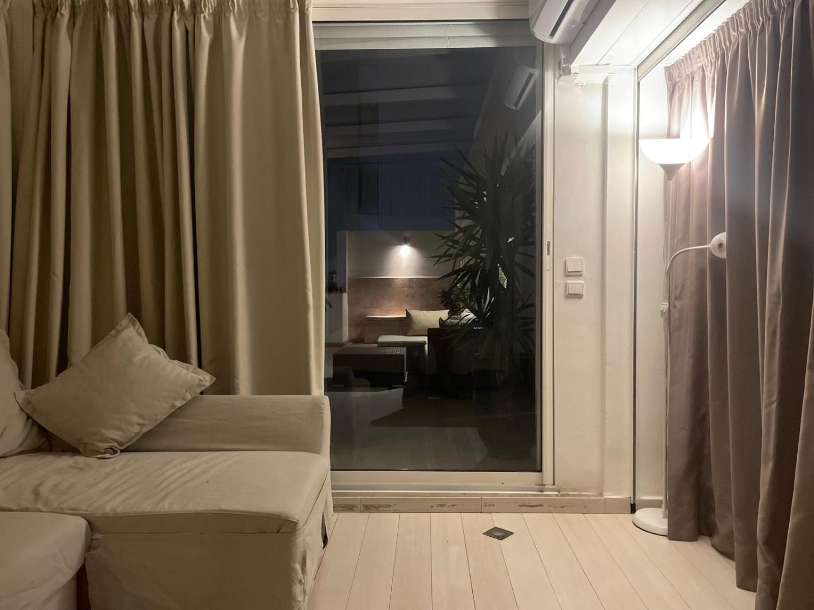 Central, Terrasse, Confortable - Bleue Residence Casablanca Bagian luar foto